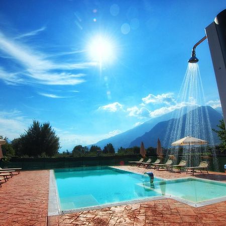 Agriturismo Alla Poncia Граведона Екстериор снимка