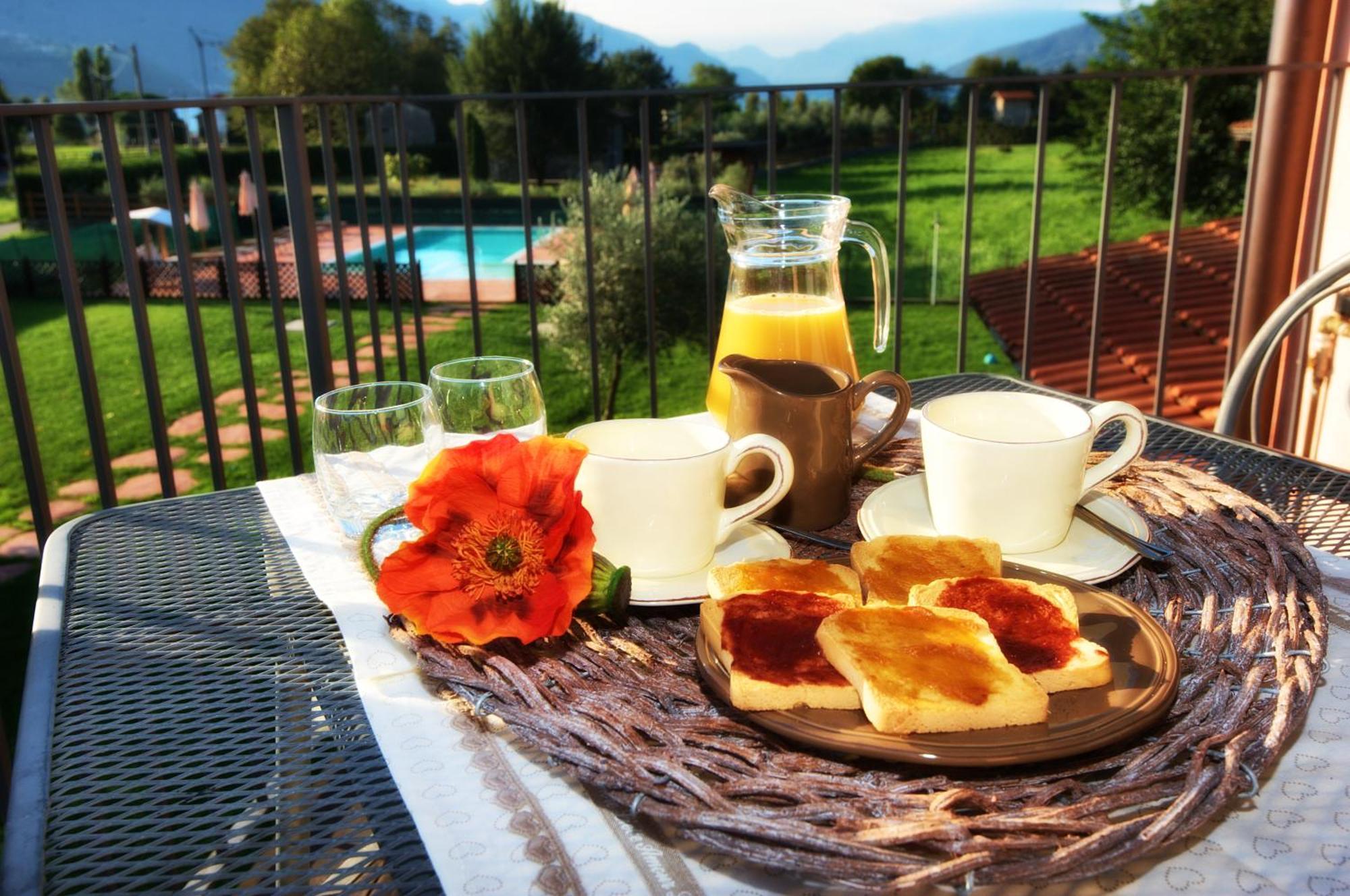 Agriturismo Alla Poncia Граведона Екстериор снимка