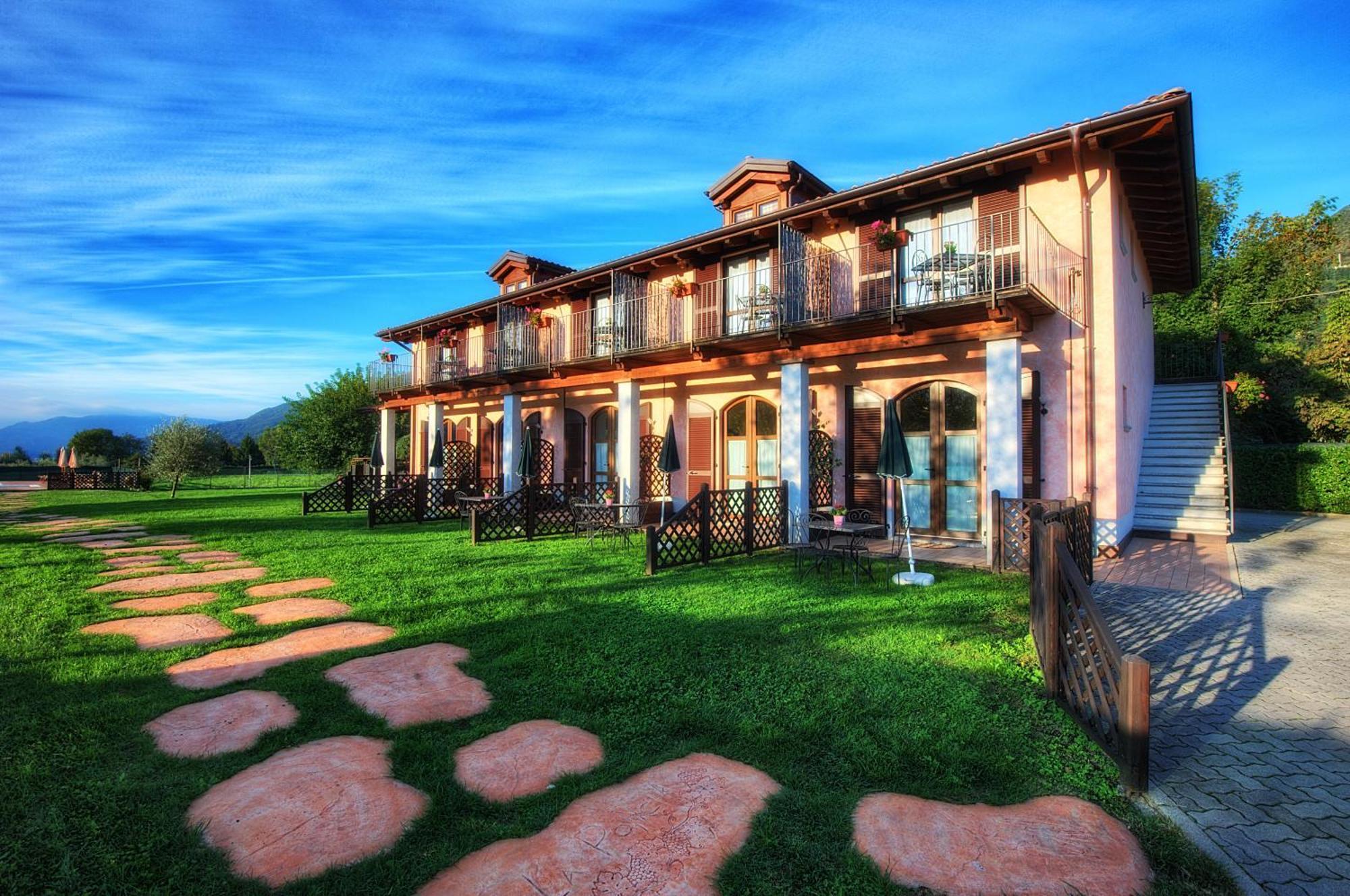 Agriturismo Alla Poncia Граведона Екстериор снимка
